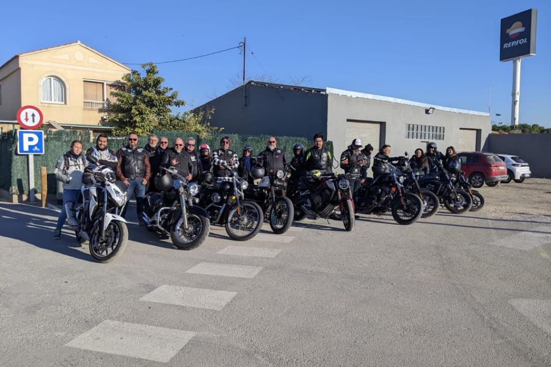 Asociación PICAPIEDRA BIKERS.
-Grupo de amigos moteros.
-Solidarios y con